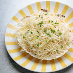 GEGRATINEERDE COQUILLE SCHELP MET GARNAALJUS